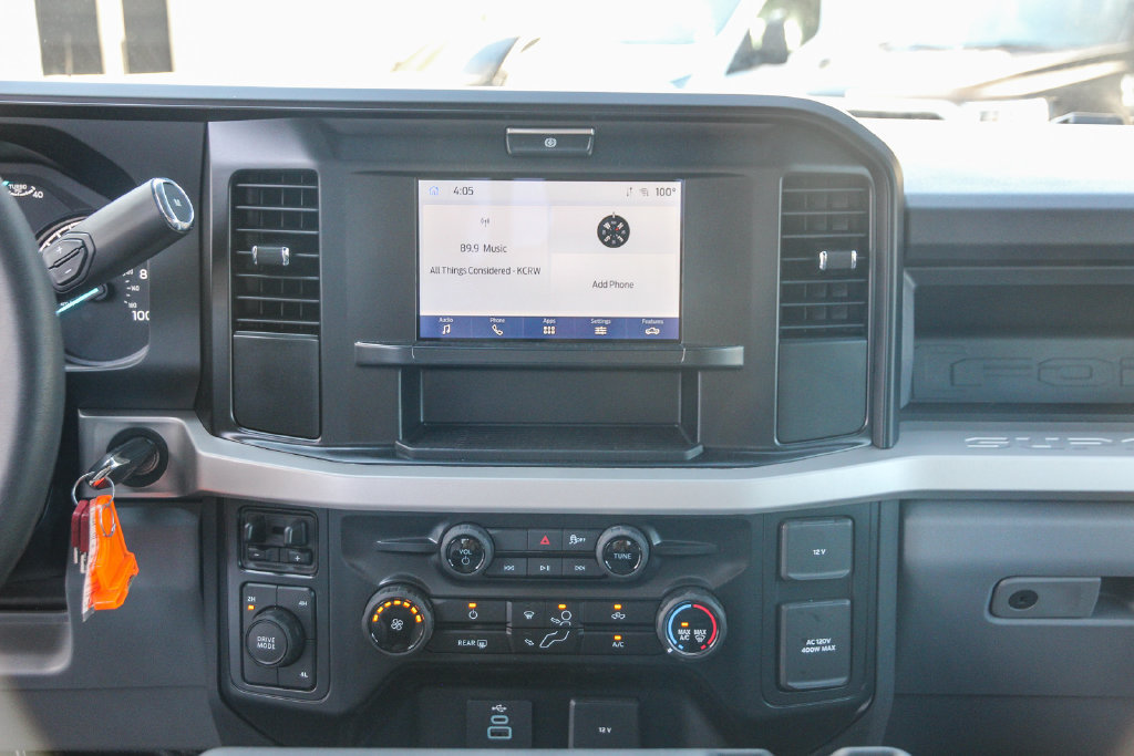 New 2026 Ford F550 4x4 SuperCab Super Duty image 17
