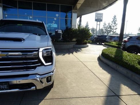 New 2026 Chevrolet Silverado 2500 LTZ w/ LTZ Premium Package AWD/4WD image 31