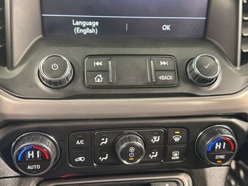 Used 2023 GMC Acadia AT4 image 29