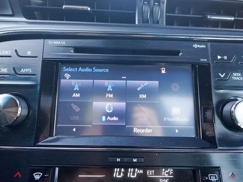 Used 2017 Toyota Avalon Touring image 24