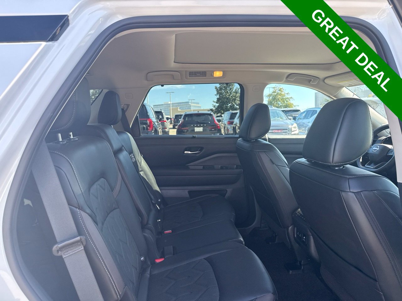 Used 2026 Nissan Pathfinder Platinum w/ Accent Package AWD/4WD image 23