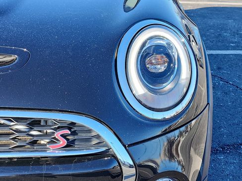 Used 2016 MINI Cooper S w/ Premium Package image 9