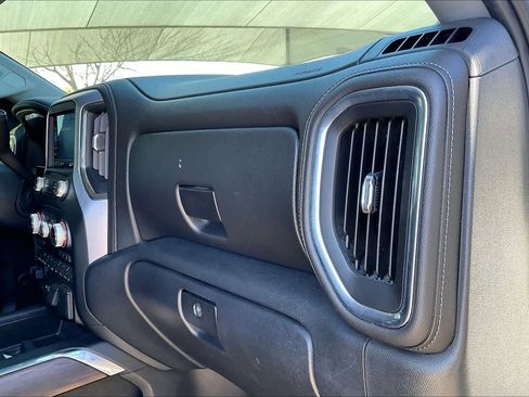 Used 2019 GMC Sierra 1500 SLT image 19