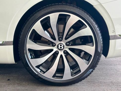 Used 2024 Bentley Continental GT AWD/4WD image 18