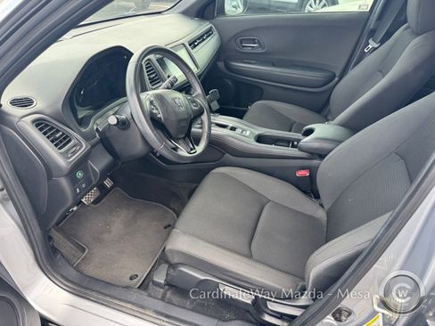 Used 2019 Honda HR-V Sport image 9