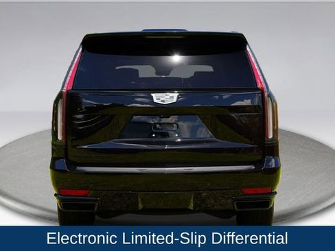 Used 2024 Cadillac Escalade Sport Platinum w/ LPO, ONYX Package AWD/4WD image 12