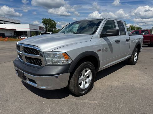Used 2017 RAM 1500 ST w/ SXT Appearance Group AWD/4WD image 1