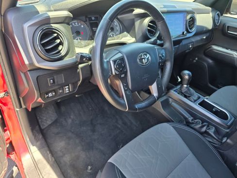 Used 2020 Toyota Tacoma TRD Sport RWD image 14
