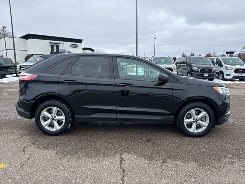 Used 2021 Ford Edge SE image 9