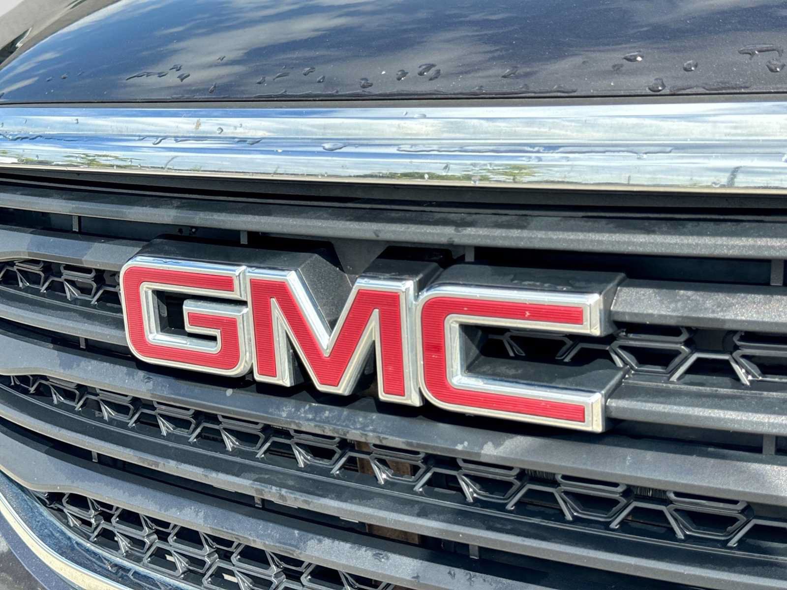 Used 2017 GMC Acadia SLE FWD image 11
