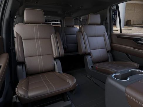 New 2026 Chevrolet Suburban High Country AWD/4WD image 17