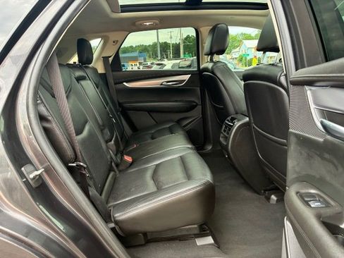 Used 2017 Cadillac XT5 Premium Luxury AWD/4WD image 32