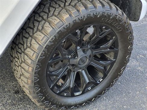 Used 2023 Jeep Gladiator Overland image 7