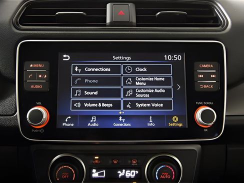 Used 2025 Nissan Leaf S image 29