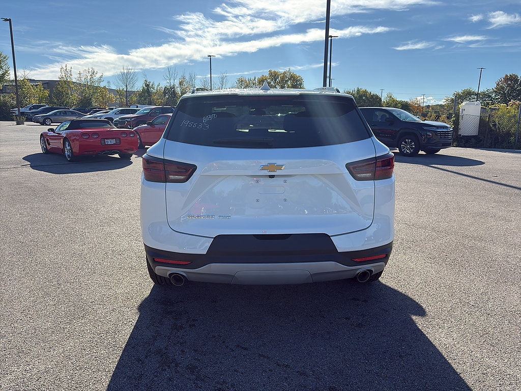 New 2026 Chevrolet Blazer LT w/ Convenience Package AWD/4WD image 4