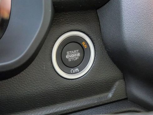 New 2026 RAM 1500 4x4 Crew Cab image 28