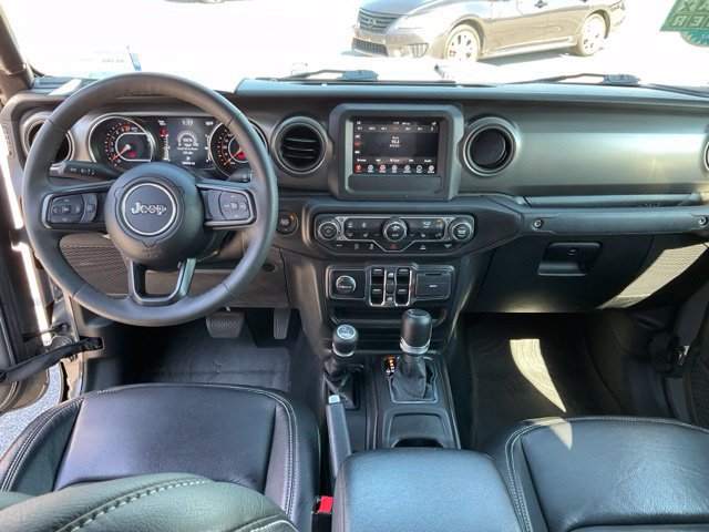 Used 2023 Jeep Gladiator Sport AWD/4WD image 4