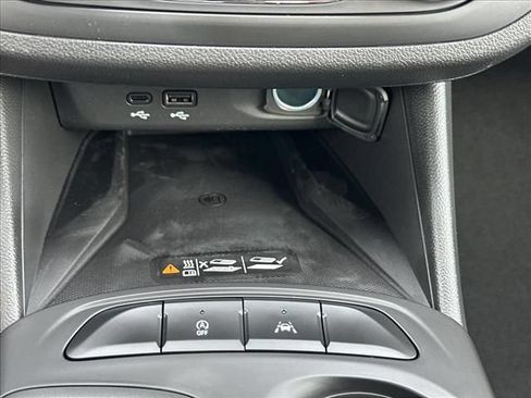 New 2026 Buick Envista Sport Touring w/ Convenience I Package FWD image 33