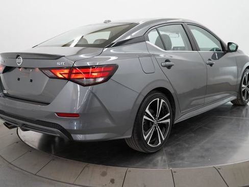Used 2023 Nissan Sentra SR w/ SR Premium Package FWD image 7