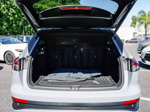 Used 2023 Audi Q4 e-tron Premium Plus w/ Premium Plus image 27