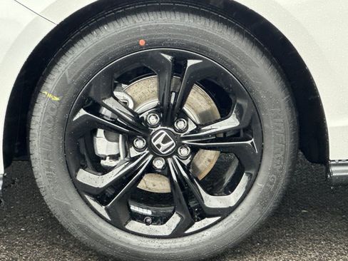 New 2025 Honda Accord SE image 32