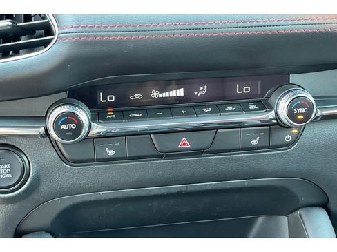 Certified 2025 MAZDA MAZDA3 Carbon AWD/4WD image 29