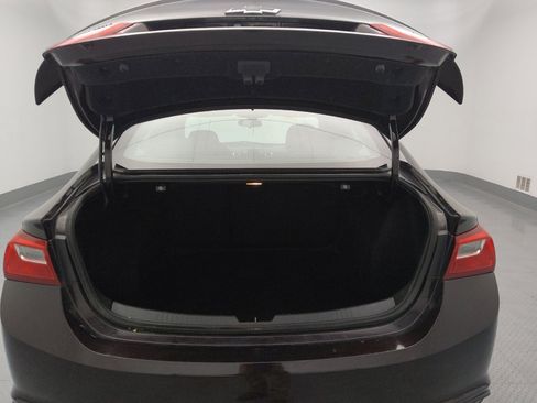 Used 2020 Chevrolet Malibu RS image 29