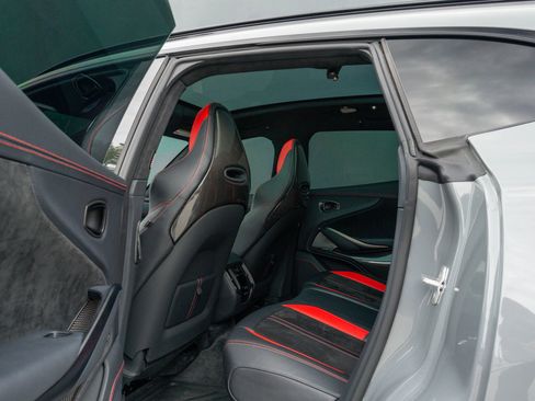 Used 2025 Aston Martin DBX 707 image 48