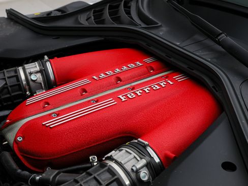 Used 2025 Ferrari 12Cilindri RWD image 46