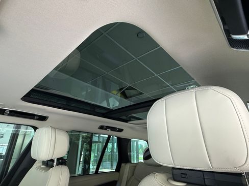 New 2026 Land Rover Range Rover SE AWD/4WD image 14