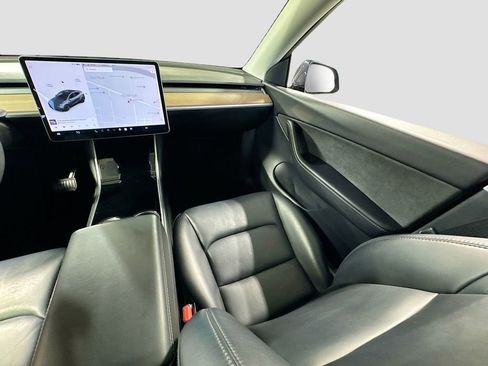 Used 2020 Tesla Model Y Long Range AWD/4WD image 16