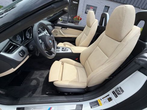 Used 2011 BMW Z4 sDrive35is RWD image 23
