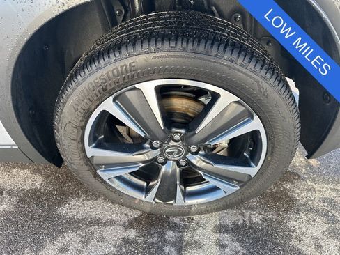 Used 2025 Lexus UX 300h FWD image 35