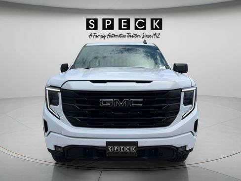 Used 2023 GMC Sierra 1500 Elevation w/ X31 Off-Road Package AWD/4WD image 9