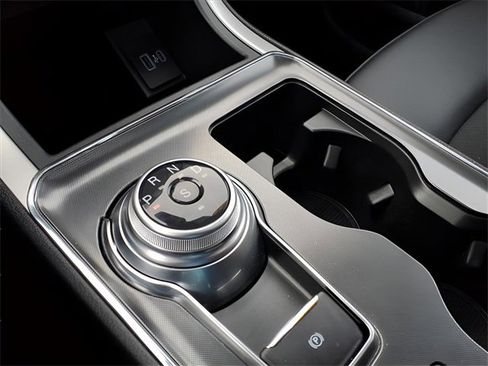 Used 2024 Ford Edge ST-Line image 24