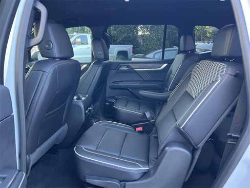 New 2026 GMC Acadia Denali w/ Super Cruise Package image 26