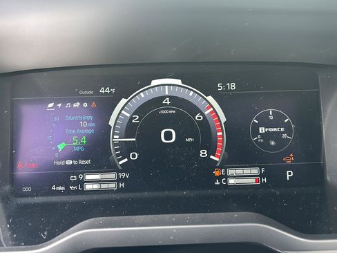 New 2026 Toyota Tundra Limited AWD/4WD image 3