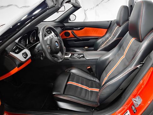 Used 2014 BMW Z4 sDrive35i image 10