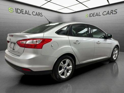 Used 2014 Ford Focus SE FWD image 5