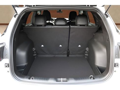 New 2026 Jeep Compass Latitude image 16