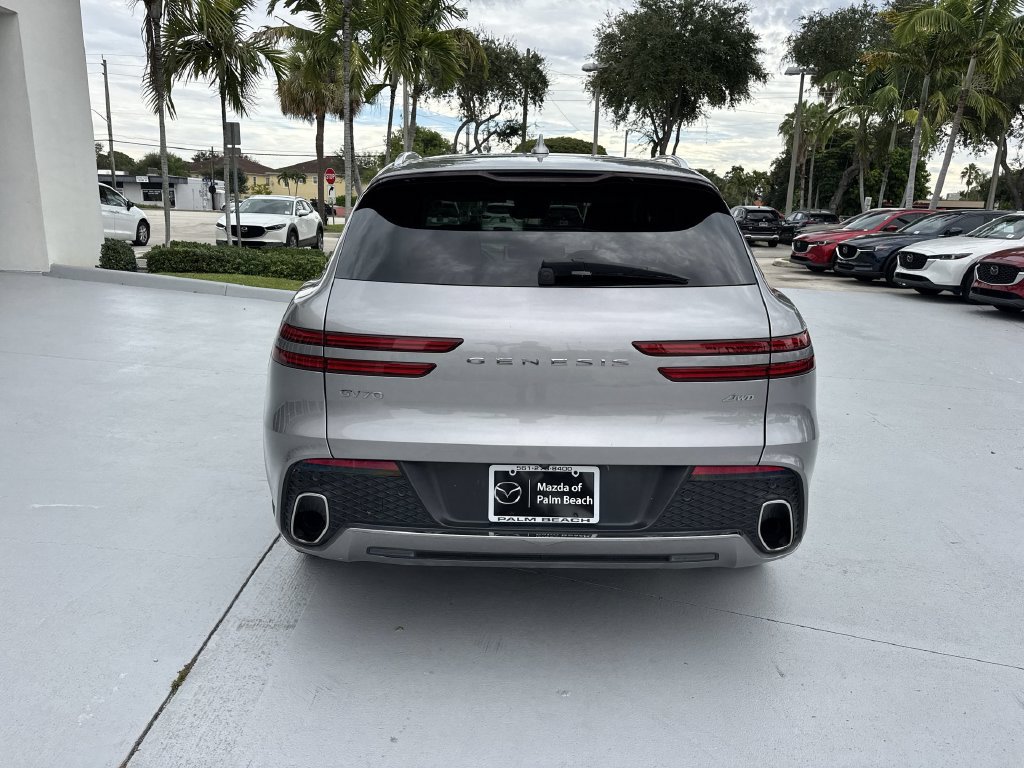 Used 2023 Genesis GV70 2.5T AWD/4WD image 2