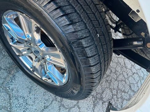 Used 2015 Ford F150 XLT w/ Equipment Group 302A Luxury RWD image 8