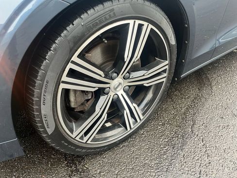 Used 2019 Volvo S60 T6 Inscription image 28