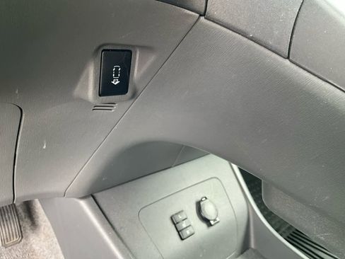 Used 2010 Toyota Prius Five image 24