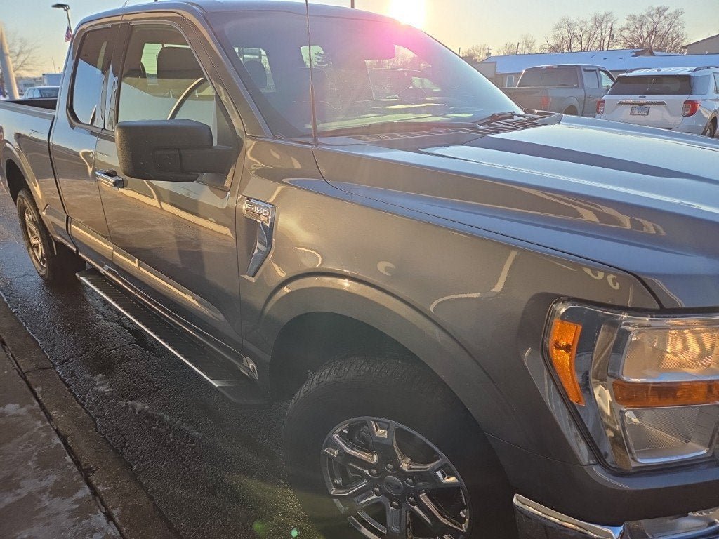 Used 2022 Ford F150 XLT w/ Equipment Group 301A Mid AWD/4WD image 4