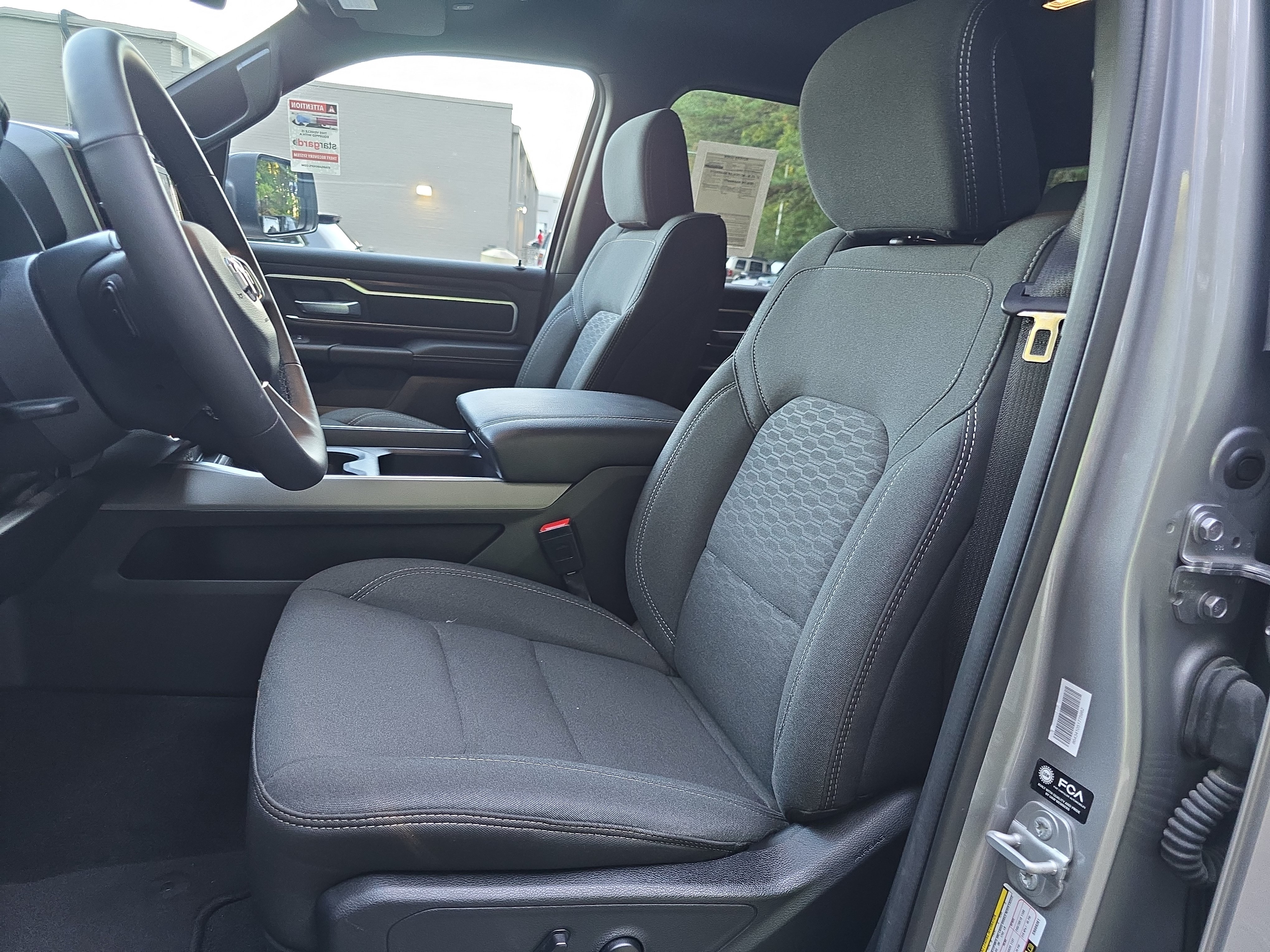 Used 2025 RAM 1500 Big Horn AWD/4WD image 15
