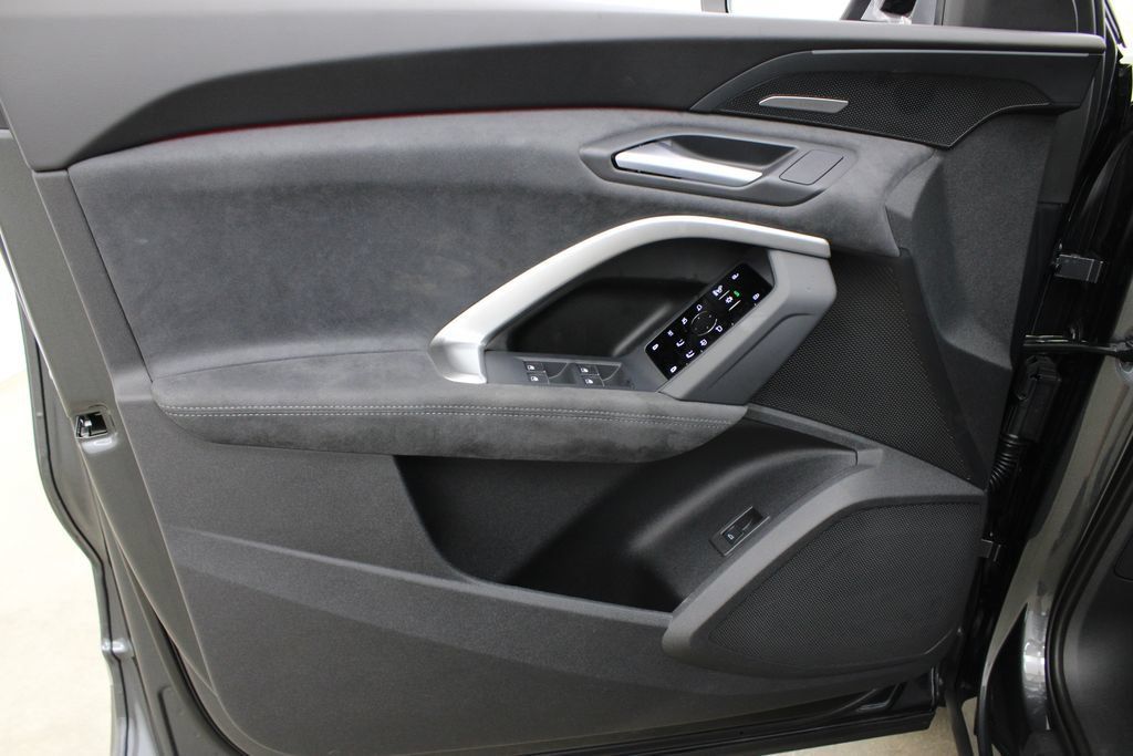 New 2026 Audi SQ5 Premium Plus AWD/4WD image 17