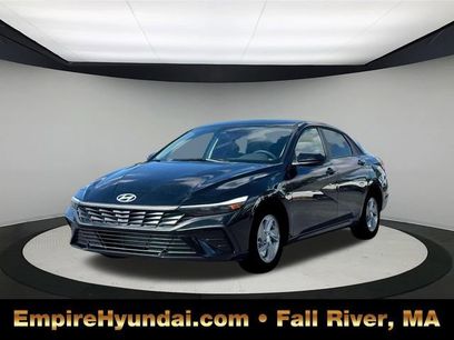 New 2026 Hyundai Elantra SE