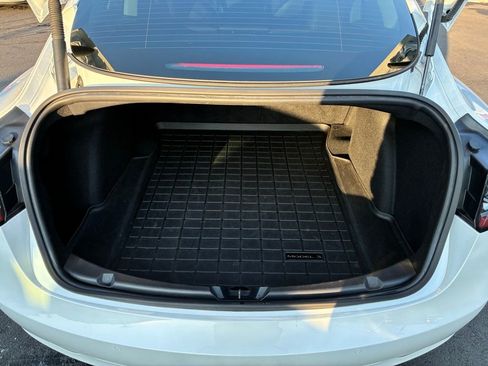 Used 2021 Tesla Model 3 Performance image 12