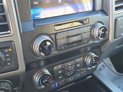 Used 2020 Ford F150 Raptor w/ Equipment Group 802A Luxury image 27